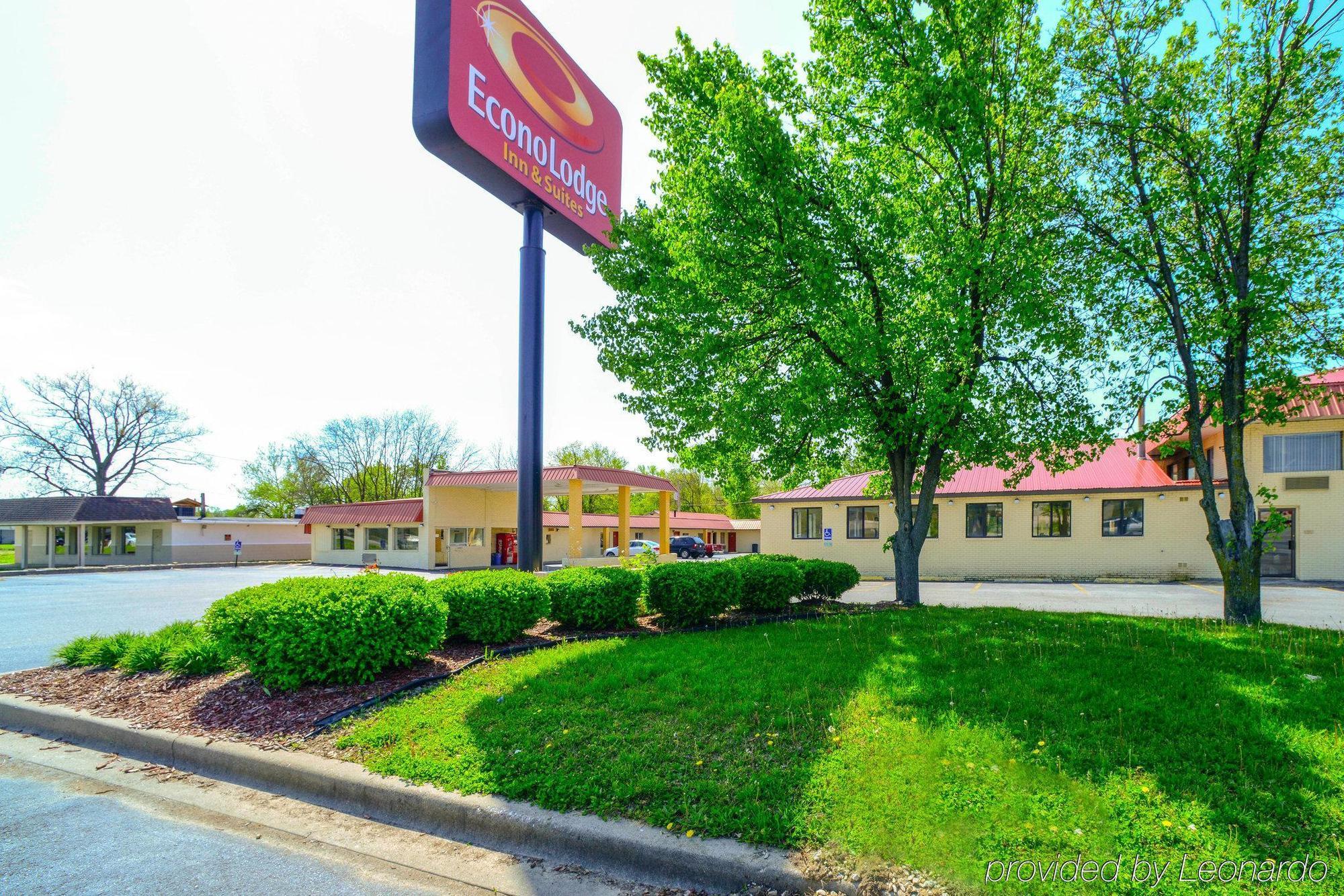 Econo Lodge Inn & Suites Carbondale Exterior photo